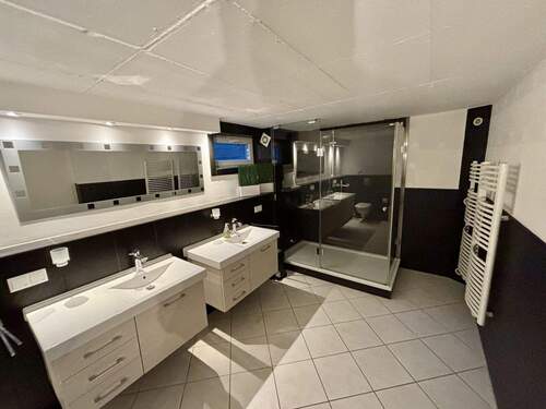 Badezimmer im Kellergeschoss - 
