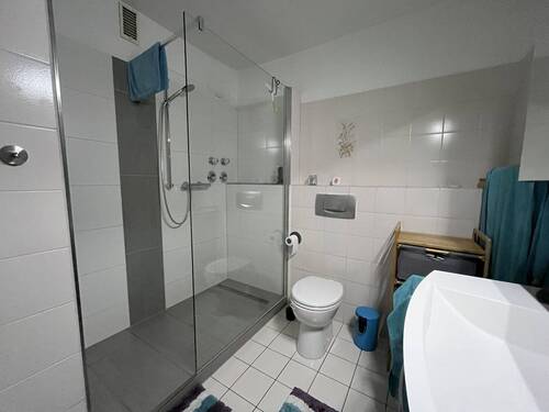 Bodentiefe Dusche - 