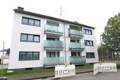 Hausansicht - Attraktive 3-Zimmer-Wohnung in Leichlingen - frisch renoviert & modern ausgestattet!