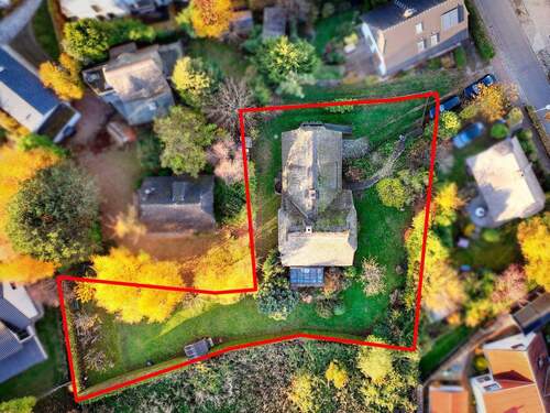 Die Liegenschaft von oben - 