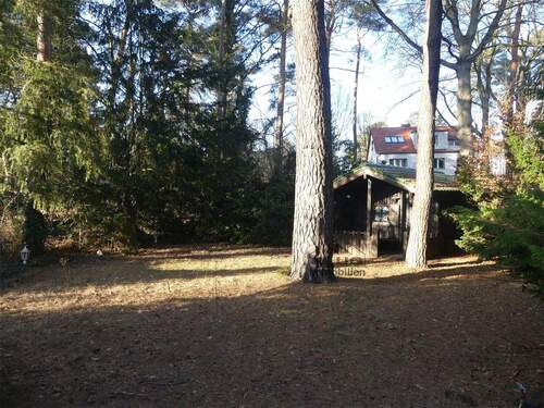 Grundstücksansicht - 4 Zimmer Einfamilienhaus zum Kaufen in Berlin