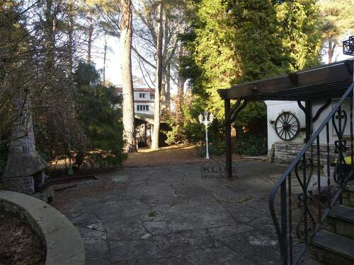 Terrasse und Garten - 4 Zimmer Einfamilienhaus in Berlin