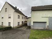 Straßenansicht - 7 Zimmer Einfamilienhaus zum Kaufen in Horath