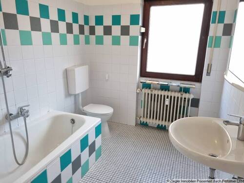 5 EG Tageslichtbad - 