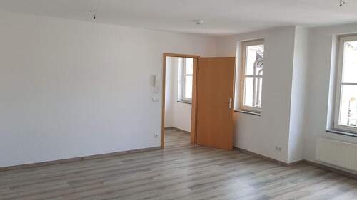 Wohnen Blick in Diele - 2 Zimmer Etagenwohnung in Wittichenau