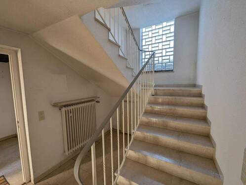 Treppe ins OG - 
