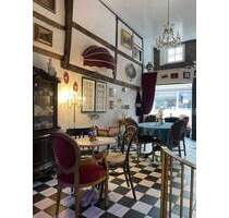 Ihr Traum vom eigenen Café! Wohnhaus mit laufendem Café, Nebengebäude, großem Innenhof - Obernkirchen