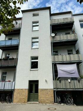 Hausansicht hofseitig - 2 Zimmer Etagenwohnung zur Miete in Leipzig