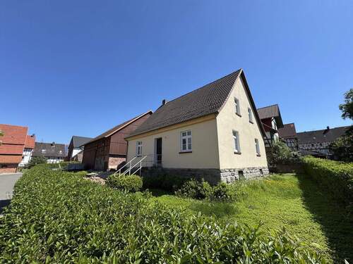 Bild 2 - 4 Zimmer Einfamilienhaus zum Kaufen in Wolfhagen-Istha
