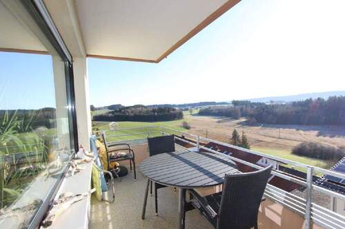 Bild1 - Sonnige und ruhige 3 Zimmer Wohnung mit Bergblick