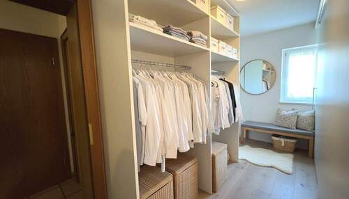 Ankleidebereich im Schlafzimmer - 