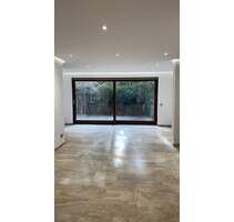 Exklusive, renovierte 3-Zimmer-Souterrainwohnung mit Terrasse in Sindelfingen