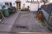 Stellplatz vor dem Haus.JPG - 