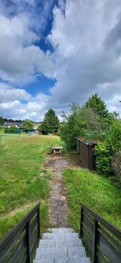 GARTENGRUNDSTÜCK IM GRÜNEN - 