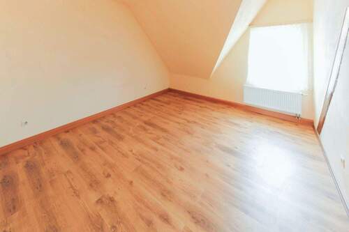 Schlafzimmer II DG - 