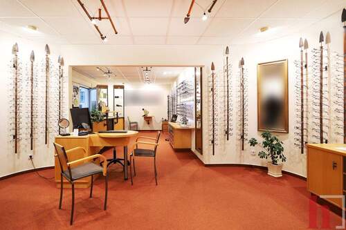 Laden - 1 Zimmer Einfamilienhaus zum Kaufen in Holdorf