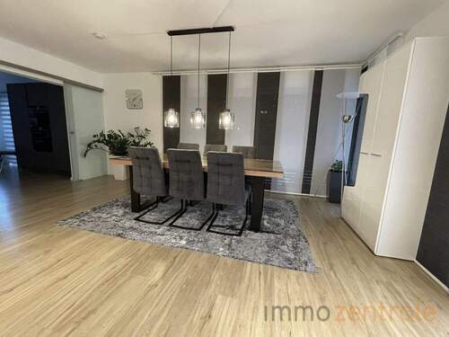 1F6F0BAA-D33E-49EB-8CD8-9BDD2EA13EE2_1_201_a - 