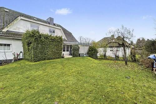 Garten_hinten - 7 Zimmer Einfamilienhaus zum Kaufen in Neritz