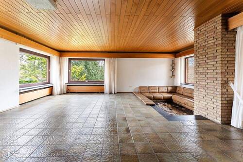 Wohnzimmer und Kaminecke - 