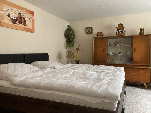Schlafzimmer-EG - 