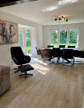 PHOTO-2025-12-16-04-33-06 7.jpg - 