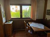Blick vom Esszimmer in Garten - Einfamilienhaus mit 125,00 m² in Schwaikheim zum Kaufen