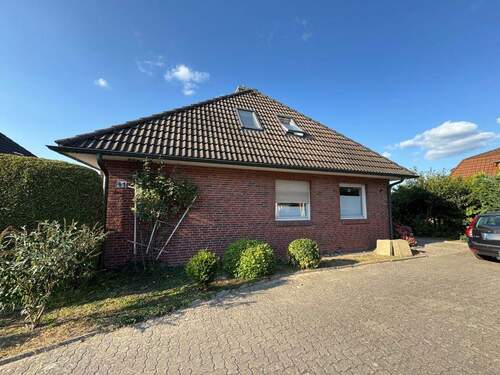 Außenansicht - Mehrfamilienhaus, Wohnhaus mit 137,10 m² in Harsefeld zum Kaufen