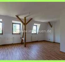 Plauen-Neundorf: 2-Zimmer-Dachgeschosswohnung mit 80 m² & Stellplatz