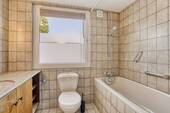 Duschbad mit Badewanne I - 
