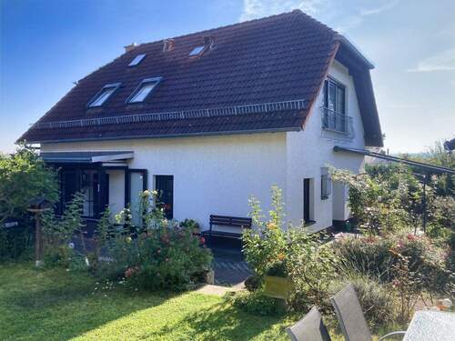 Hausansicht - In bevorzugter Wohnlage ! - 589.000,00 EUR Kaufpreis, ca.  125,00 m² Wohnfläche