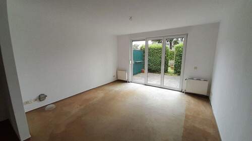 Wohnbereich mit Terasse - Reihenmittelhaus mit 116,90 m² in Falkensee zum Kaufen