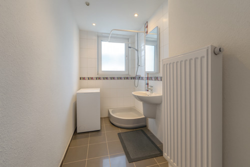 Badezimmer - 2 Zimmer Etagenwohnung in Frankfurt