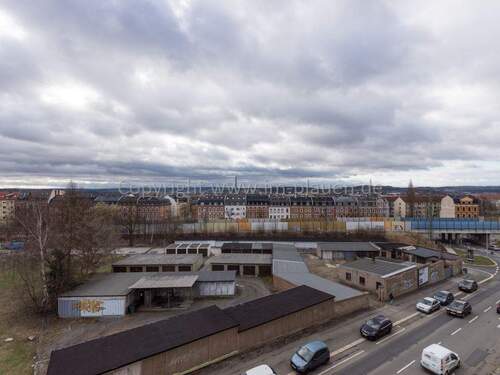 Ausblick WZ - 3 Zimmer Etagenwohnung in Plauen