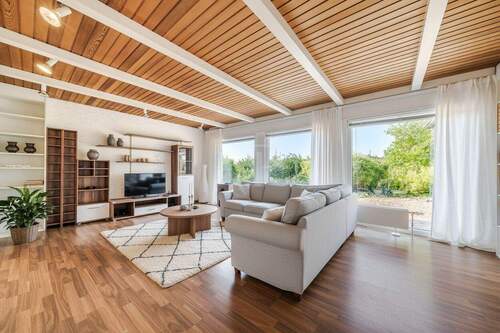 Beispielmöblierung Wohnbereich-IUpcma-vzpXg4fI8HpLHyJQzRjtn45vtXUOQfjCa1qcqiOcWZ6OrS1SUOAd_TeyzIzbhmEU5JL0J9Q6S4EkAhQ1LyGx-GP-M58ocPfSMIzgkBJoXjWBu2mLo - 6 Zimmer Bungalow in Schmitten / Seelenberg