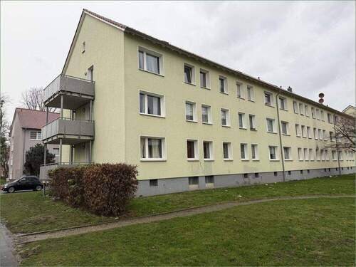 Bild 1 - Vermietete 4-Zimmer-Eigentumswohnung mit Balkon im 2. OG in Hildesheim