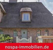 Neuwertig - als Ferienwohnung genehmigt - Doppelhaushälfte unter Reet im Süden von Westerland - Sylt