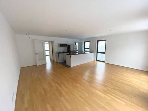 Essen-Kochen-Wohnen - 4 Zimmer Etagenwohnung zum Kaufen in Fürth