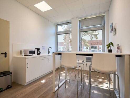 Teeküche - Büro mit 20,00 m&sup2; in Heiligenhaus zur Miete