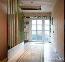 Urbanes Wohnen im Grünen: charmantes Einfamilienhaus in Homburg!