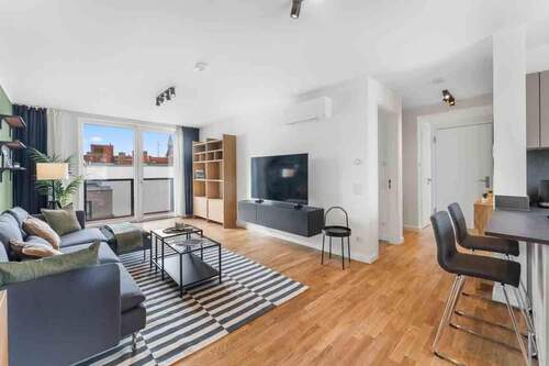 Wohnbereich Musterwohnung möbliert - 2 Zimmer Etagenwohnung in Berlin