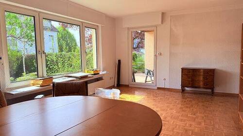 Wohnzimmer - 6 Zimmer Einfamilienhaus zum Kaufen in Köln