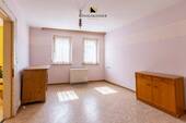 Schlafzimmer- Rückzugsort mit Ruhe – großzügiges Schlafzimmer mit Blick ins Grüne - 