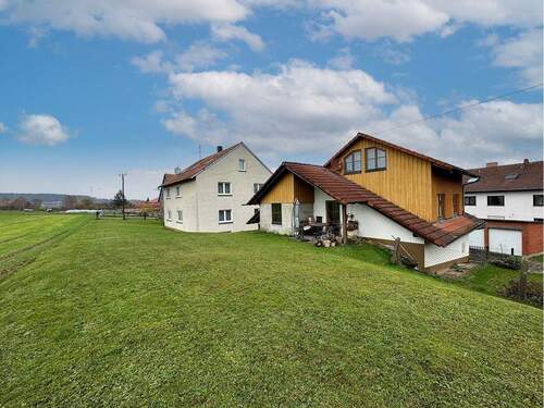 Ansicht - Bauernhaus, Landhaus mit 245,00 m² in Petersberg zum Kaufen