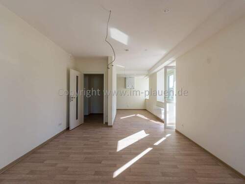 Wohnzimmer - 2 Zimmer Etagenwohnung in Plauen