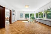 Erdgeschoss - Wohnzimmer - Einfamilienhaus mit 302,00 m² in Karlsruhe zum Kaufen