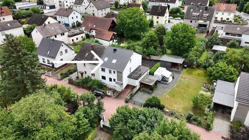 Vogelperspektive - Moderne Dachgeschosswohnung mit ca. 50 m² Wohnfläche - BEZUGSFERTIG !!!