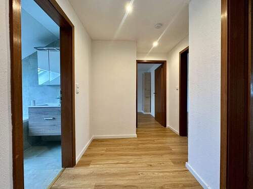 Flur - Etagenwohnung mit 50,00 m² in Weiden zur Miete