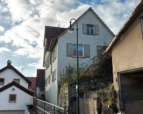 Scheune Aussenansicht (2) - 5 Zimmer Einfamilienhaus in Mühlacker-Großglattbach