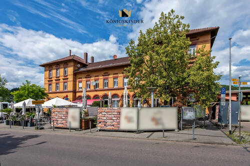 Aussen - 2 Zimmer Mehrfamilienhaus, Wohnhaus in Süßen