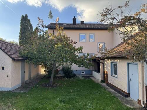 02 Garten 1 - 5 Zimmer Doppelhaushälfte zum Kaufen in Heßdorf